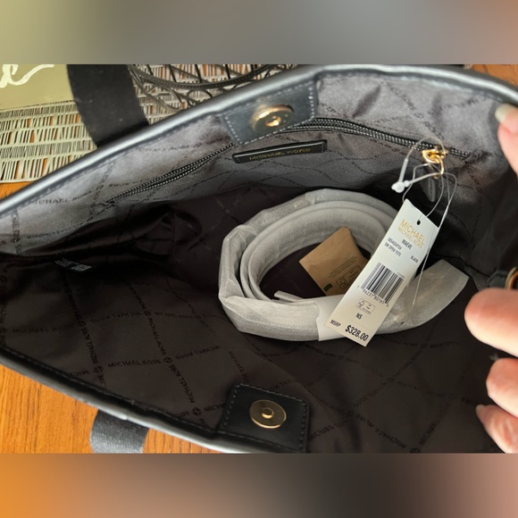 Black Michael Kors Maeve Small Convertible Open Tote in Black NWT - Picture 7 of 16